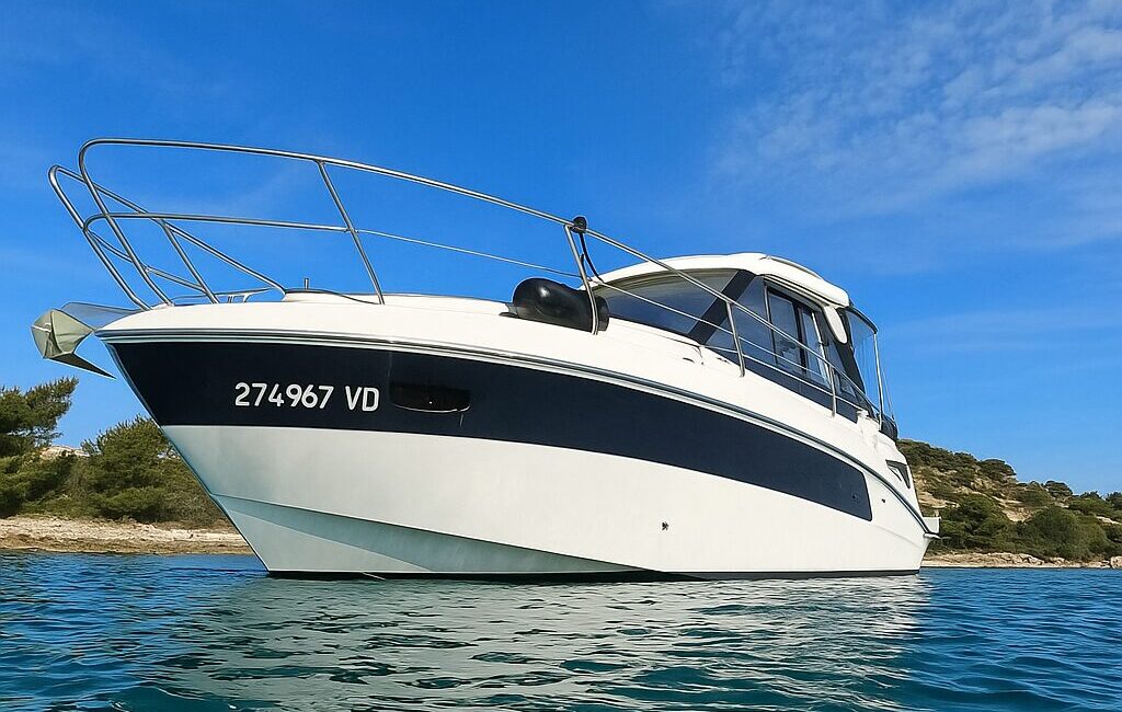 Bavaria SR33 "Rio" motor yacht for sale in Biograd, Croatia