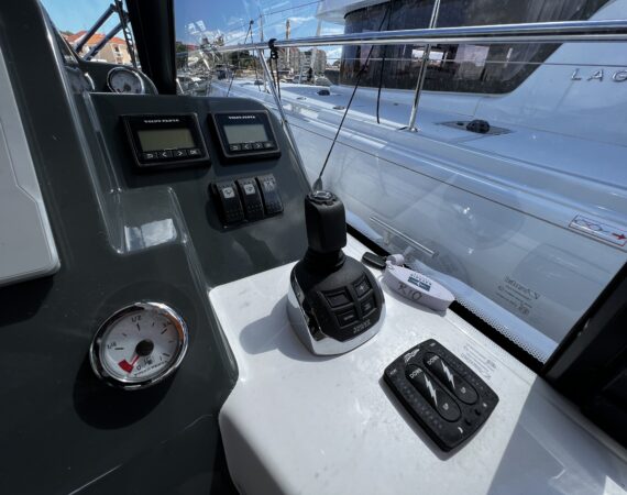 joystick Bavaria S33 Charter