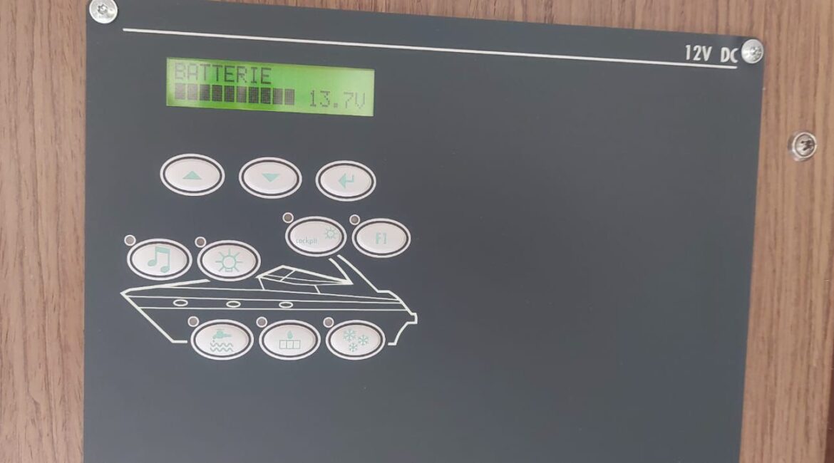 Probleme mit leeren Batterien auf einer Charteryacht in Kroatien – Trim Nautica Ratgeber