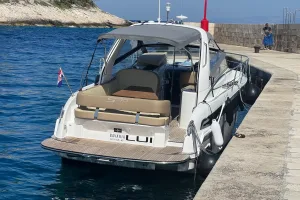 Bavaria S30 motor yacht cruising in the Adriatic Sea