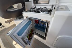 Cockpit of Bavaria 33 HT Palermo – spacious and comfortable helm area with modern controls and seating