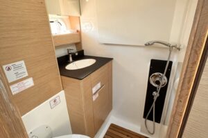 BAVARIA S33HT by trim nautica